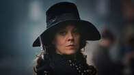 Morre a atriz britânica Helen McCrory da série Peaky Blinders